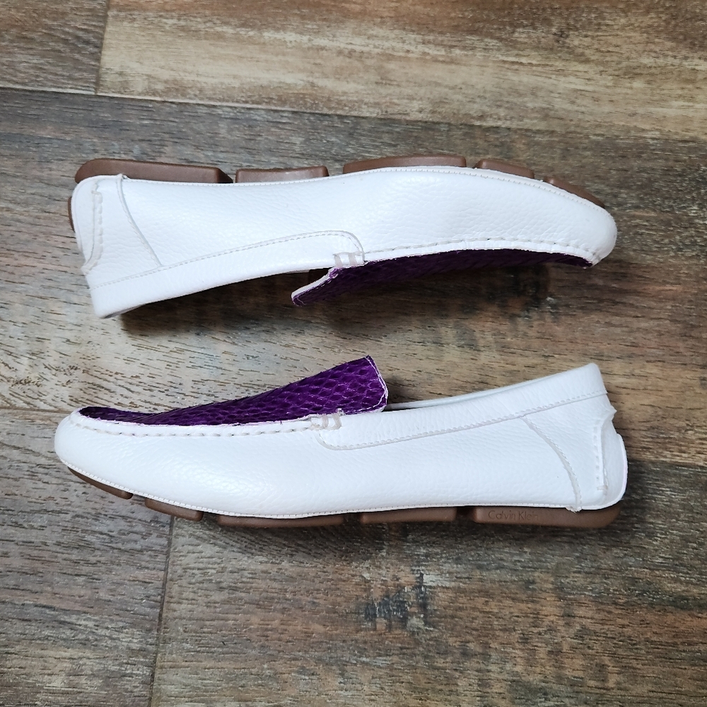 MEN'S CALVIN KLIEN WHITE & PURPLE LEATHER LOAFER'S SIZE 9.5 - Picture 6 of 9